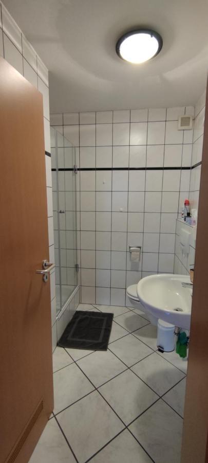 Moderne Ferienwohnung Lindlar, Dorf- Und Waldnah, Gratis W-Lan, Nr المظهر الخارجي الصورة